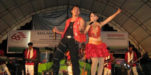 Eksklusif WNI Berebut Ikut Dangdutan 2024